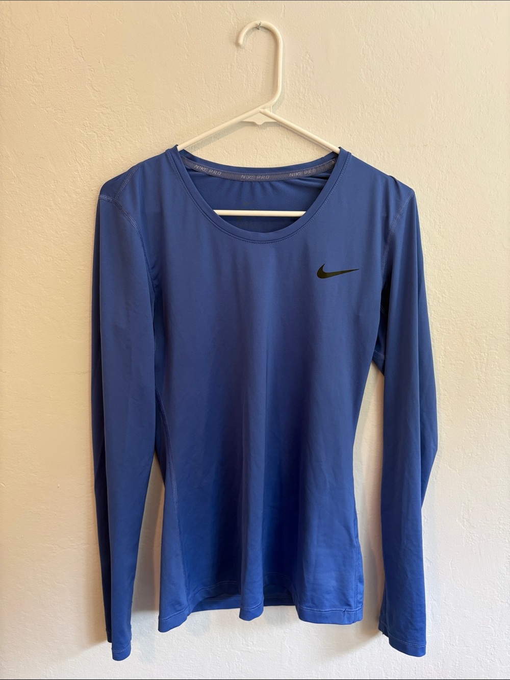 Nike Women’s Long-Sleeve Performance Top in Blue
